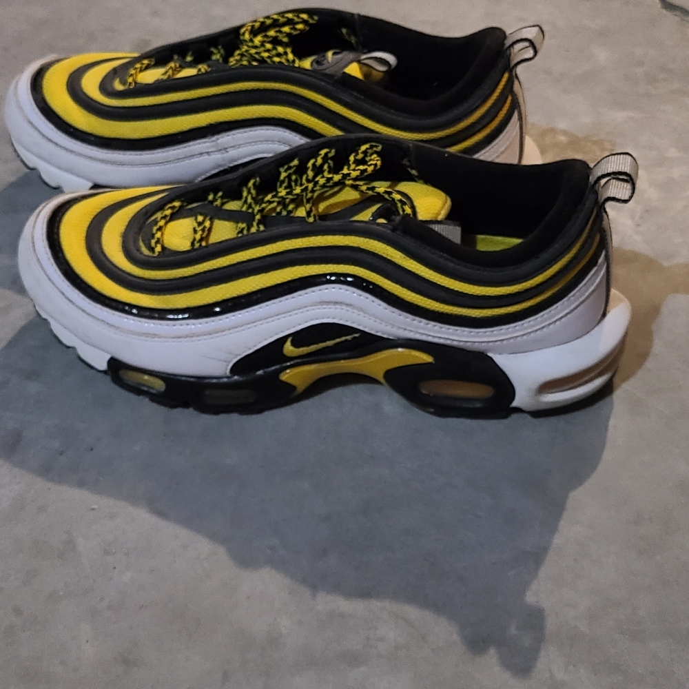 Nike shoes